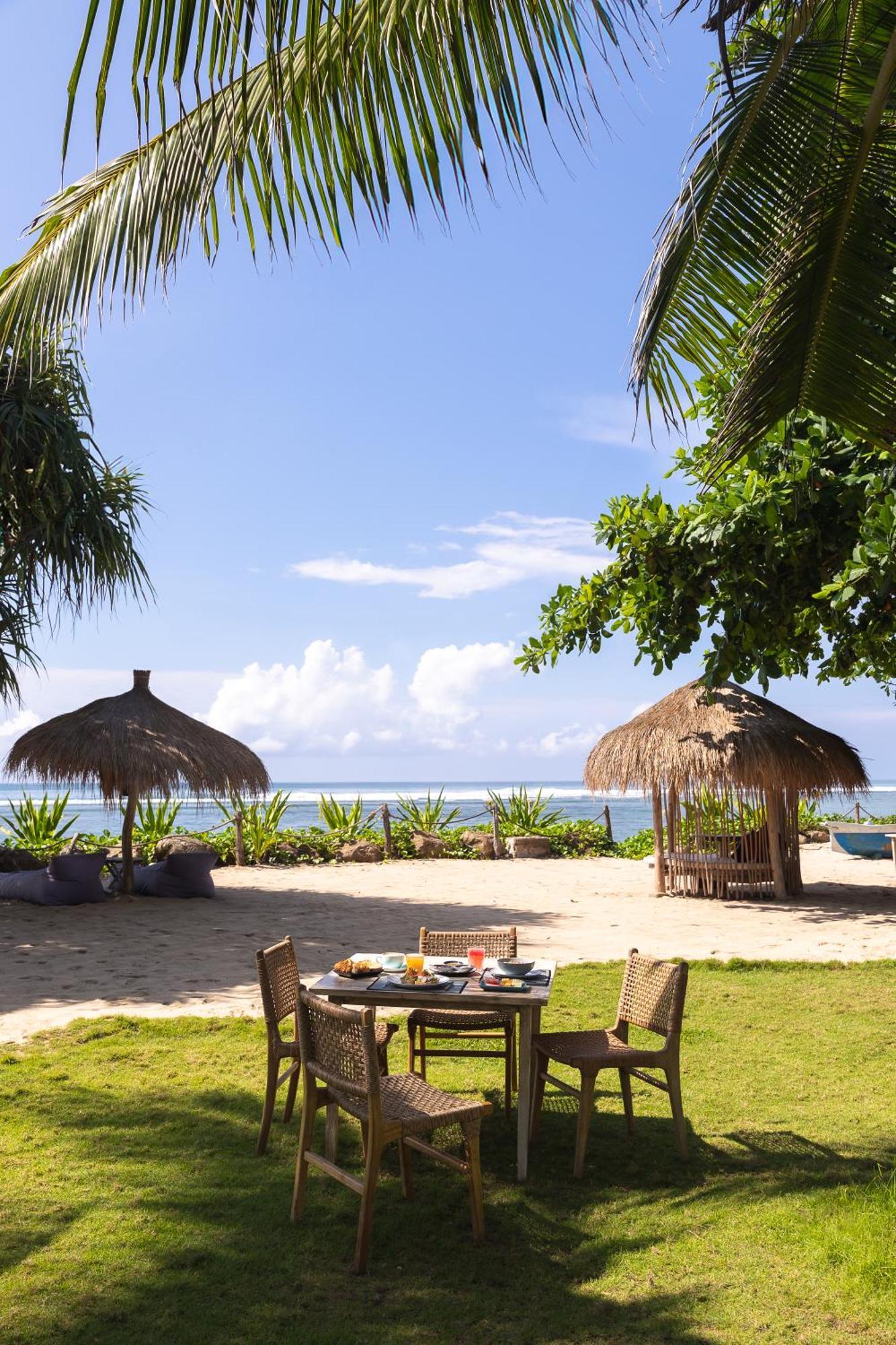 Segara Lombok Beach Resort Selong Belanak Exterior foto